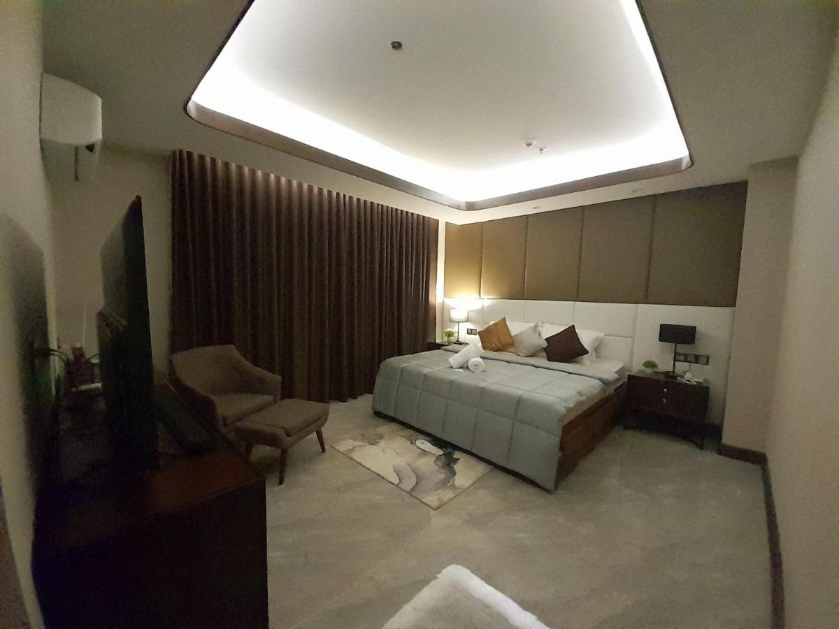 One Euphoria Prime Suite Hotel Angeles Buitenkant foto