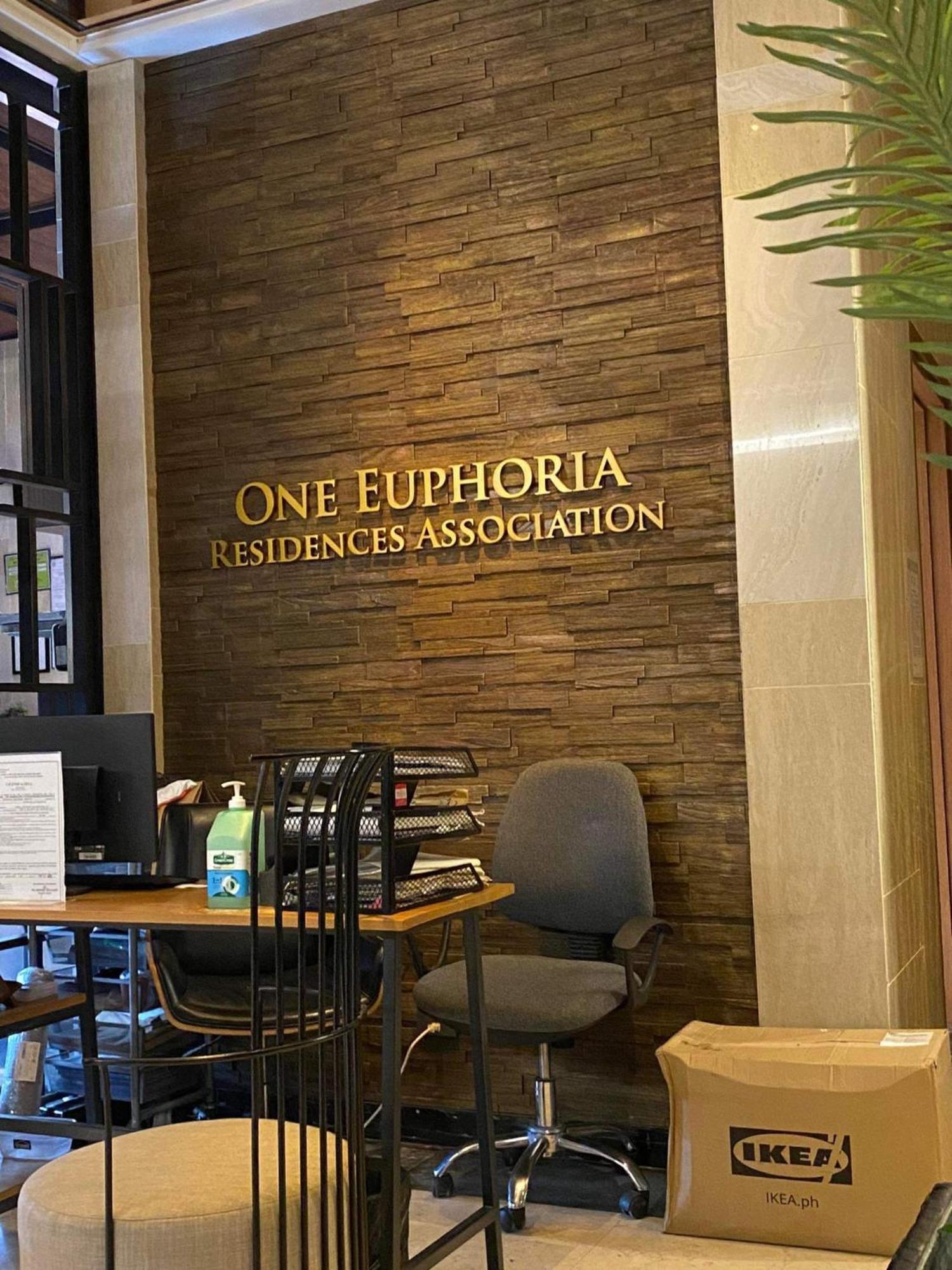 One Euphoria Prime Suite Hotel Angeles Buitenkant foto